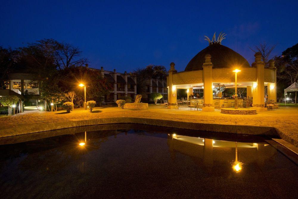 The Kingdom At Victoria Falls Exterior photo