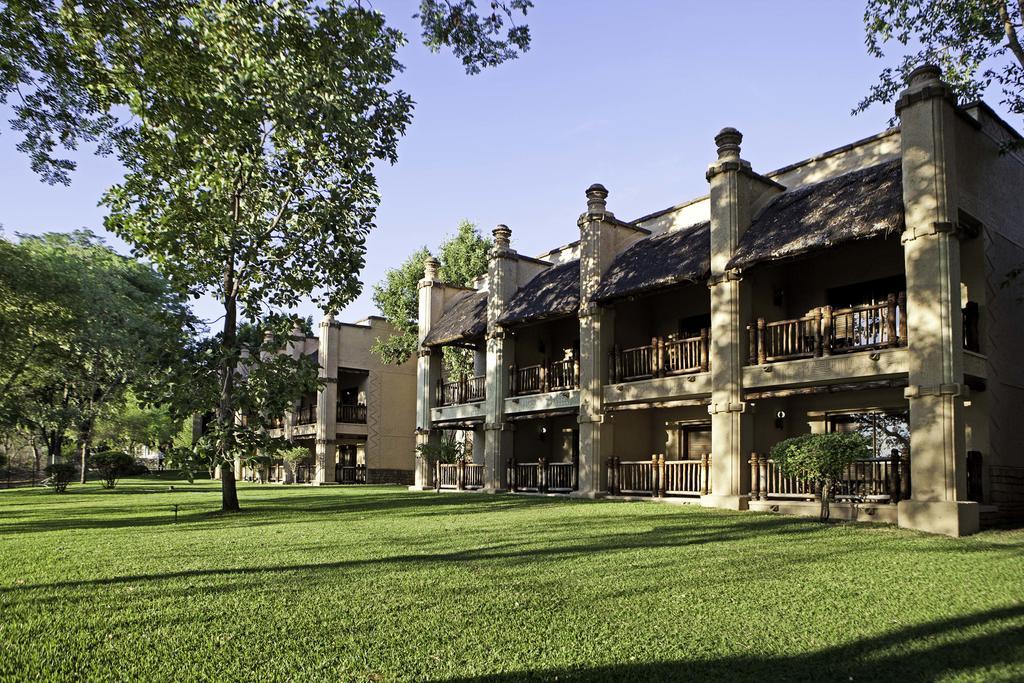 The Kingdom At Victoria Falls Exterior photo