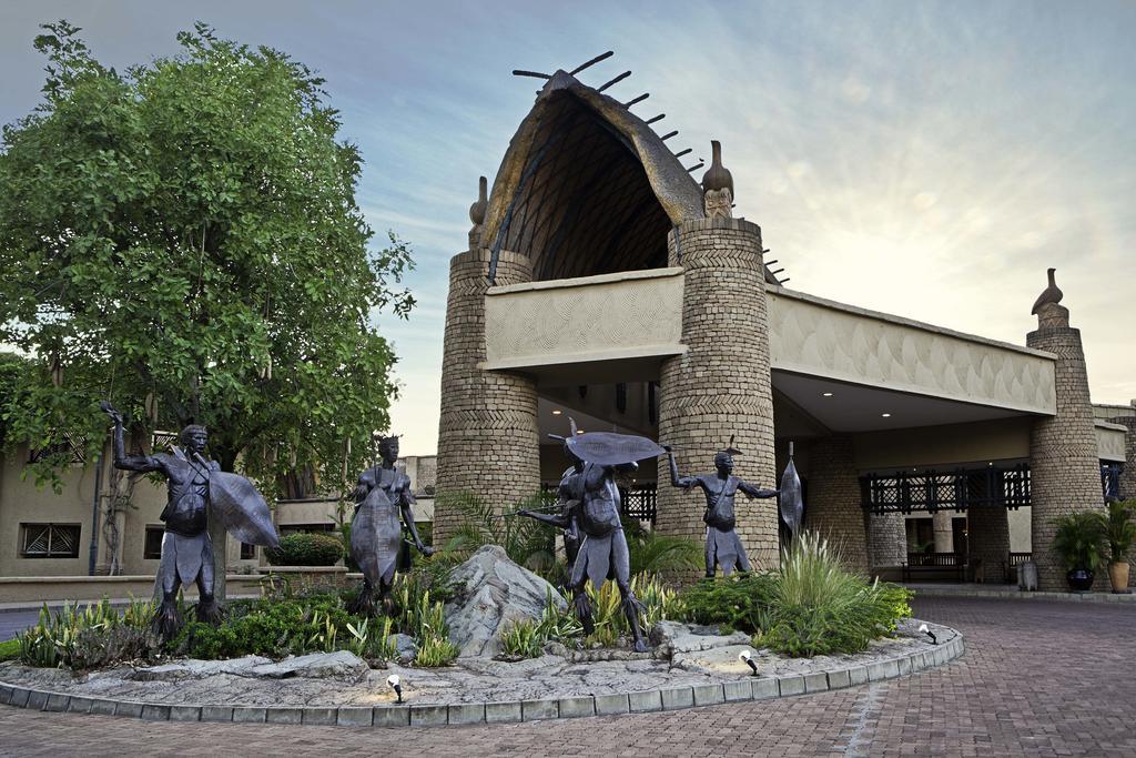 The Kingdom At Victoria Falls Exterior photo